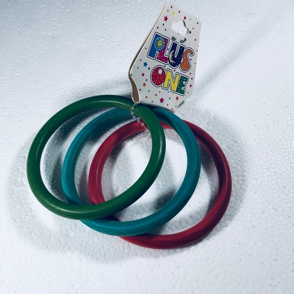 Vintage Wood Bangle Set - Picture 10 of 12